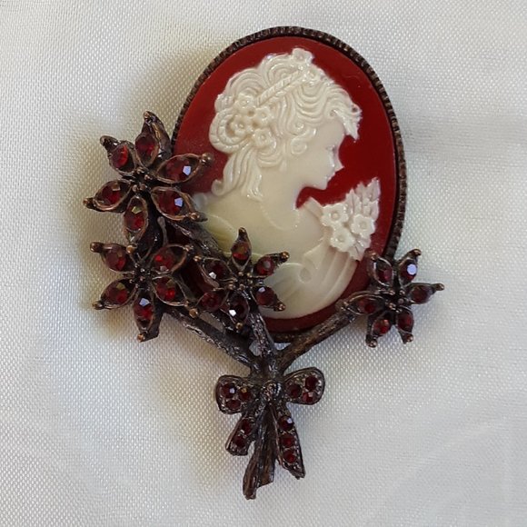 The Dragon's Lair... Jewelry - Picture 16 of 16